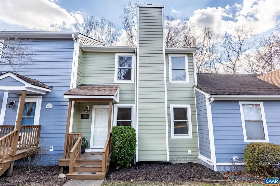 919 Stonehenge Rd, Charlottesville, VA 22901 - #2