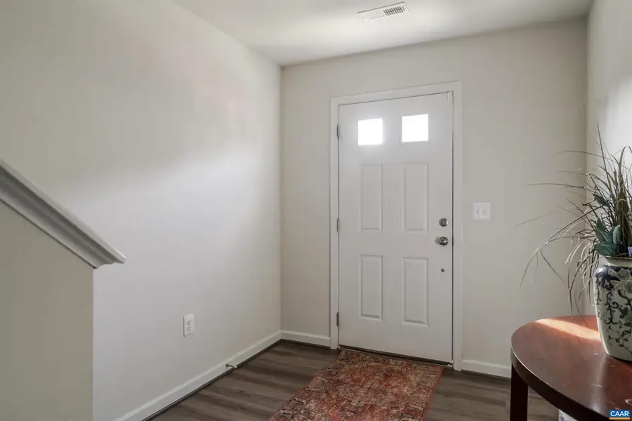 104 Mapleshire Ct, Waynesboro, VA 22980 - #3