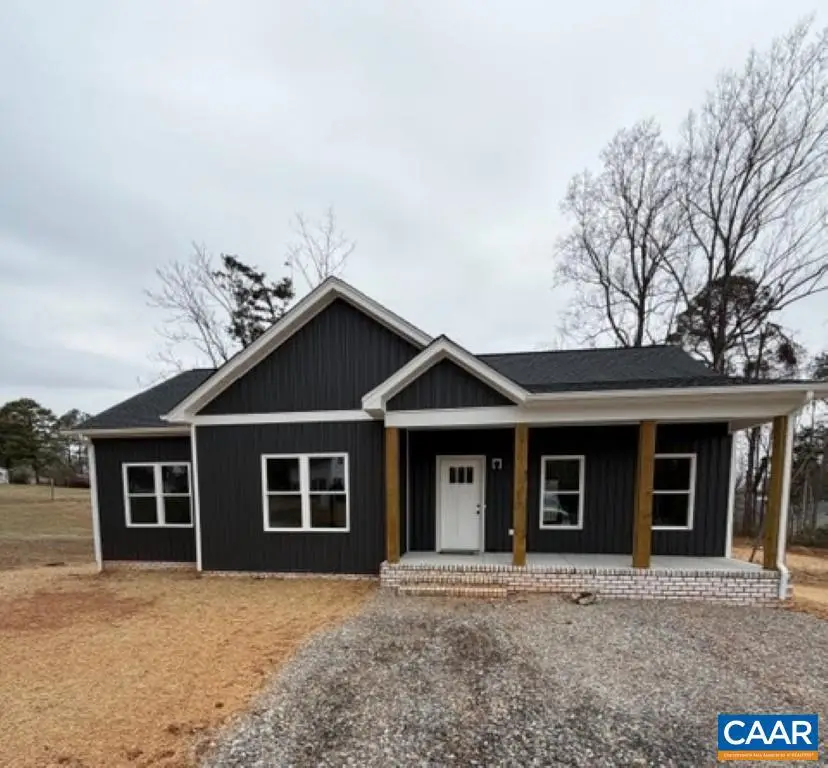 615 Oakleigh Ave, Appomattox, VA 24522 - #1