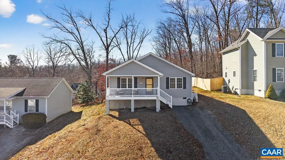 445 Kirby Ave, Waynesboro, VA 22980 - Image #1