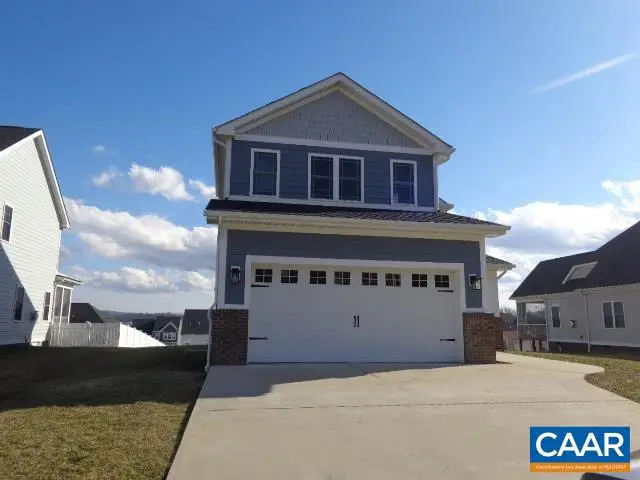 208 Windsor Dr, Fishersville, VA 22939 - #1