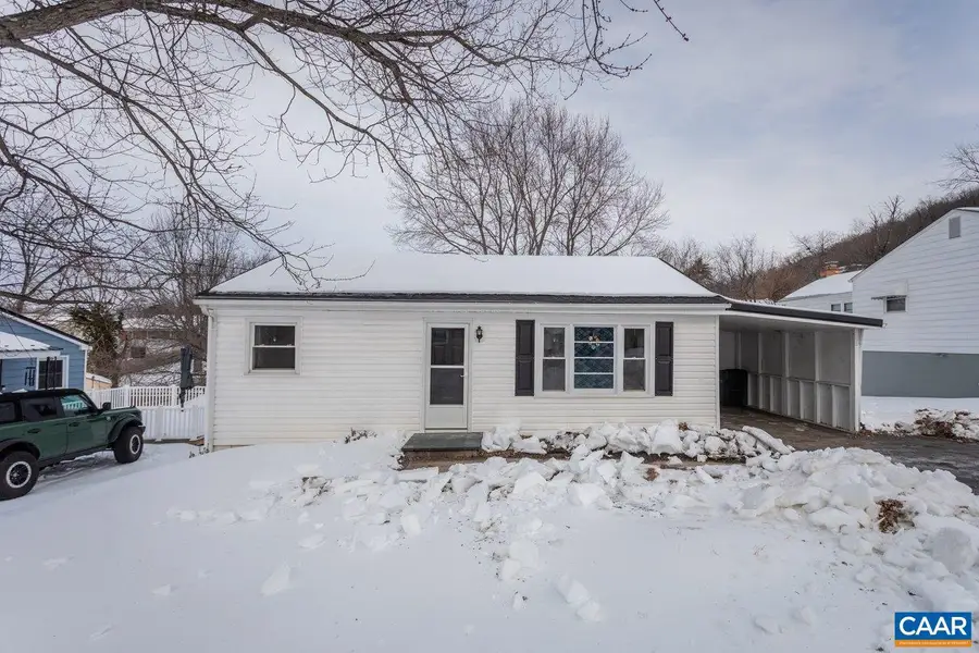 323 Driscoll St, Staunton, VA 24401 - #2