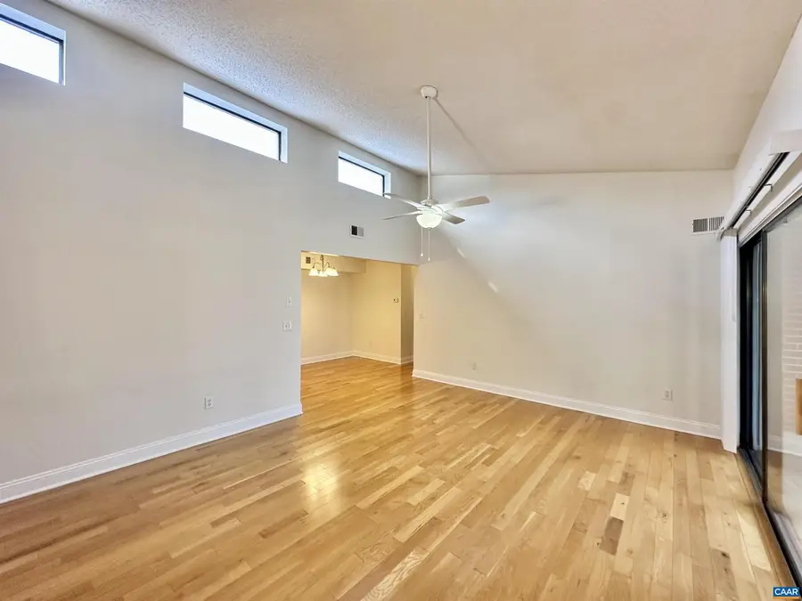 139 Green Turtle Ln #10, Charlottesville, VA 22901 - Image #3