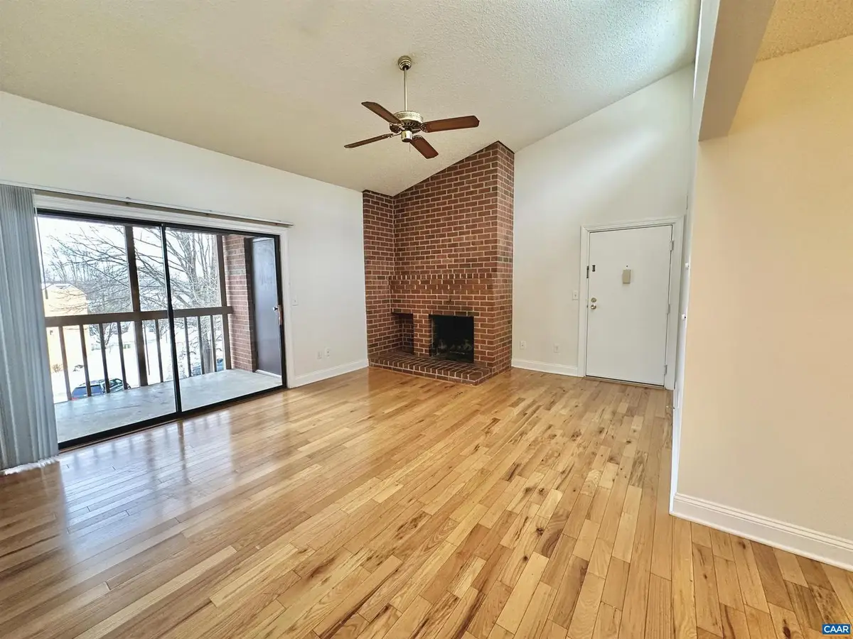 138 Green Turtle Ln #12, Charlottesville, VA 22901 - Image #1