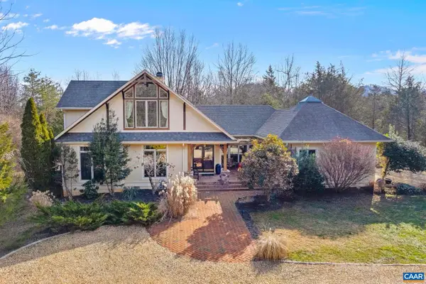 379 Cedar Meadow Dr, NELLYSFORD, VA 22958