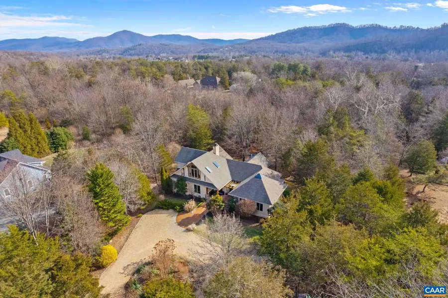 379 Cedar Meadow Dr, Nellysford, VA 22958 - #2