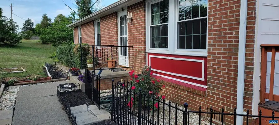 6685 Jefferson Mill Rd, Scottsville, VA 24590 - #2