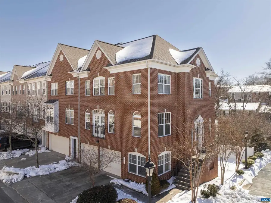 1045 Glenwood Station Ln, Charlottesville, VA 22901 - #3