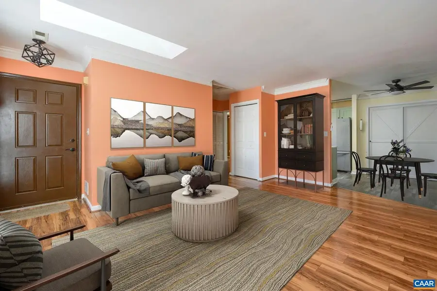 960 Devon Spring Ct, Charlottesville, VA 22903 - #2