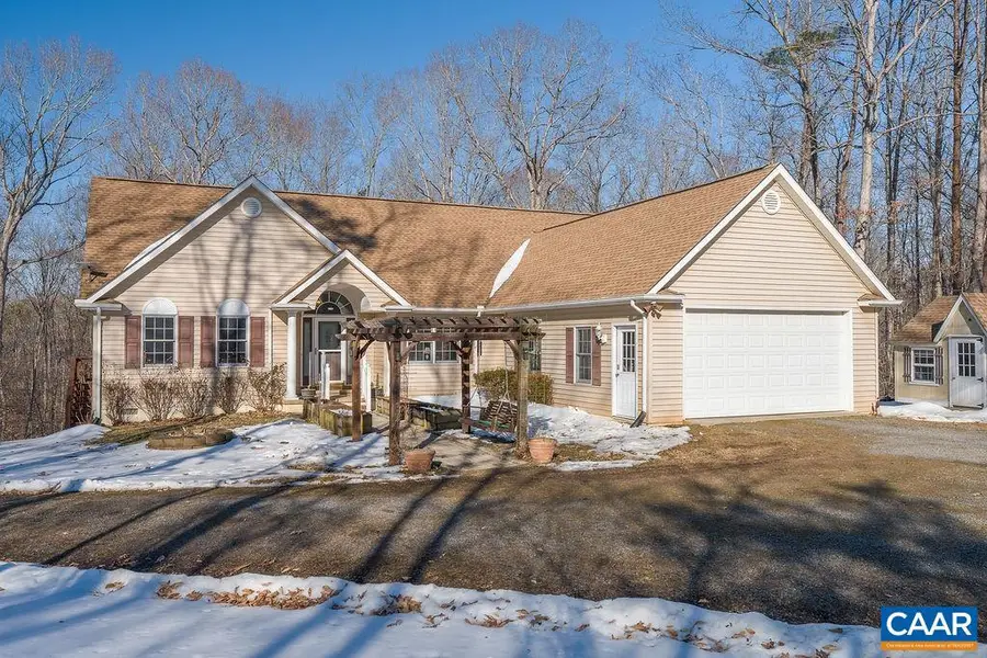 9165 Totier Creek Rd, Scottsville, VA 24590 - #2