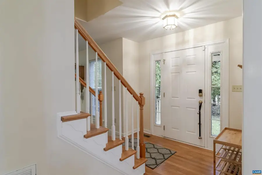 240 Oakmont Dr, Gordonsville, VA 22942 - #3