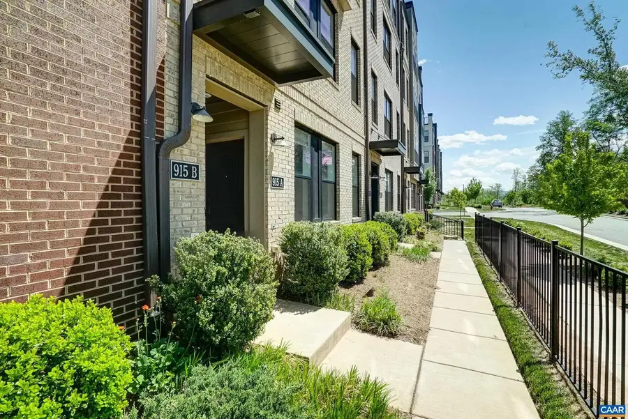 915 Salamander St #a, Charlottesville, VA 22911 - #2