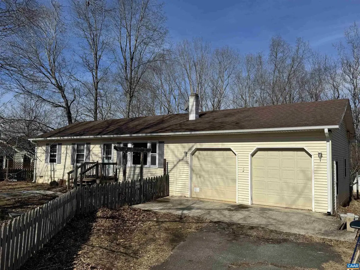 112 Pines Ln, Shipman, VA 22971 - #1