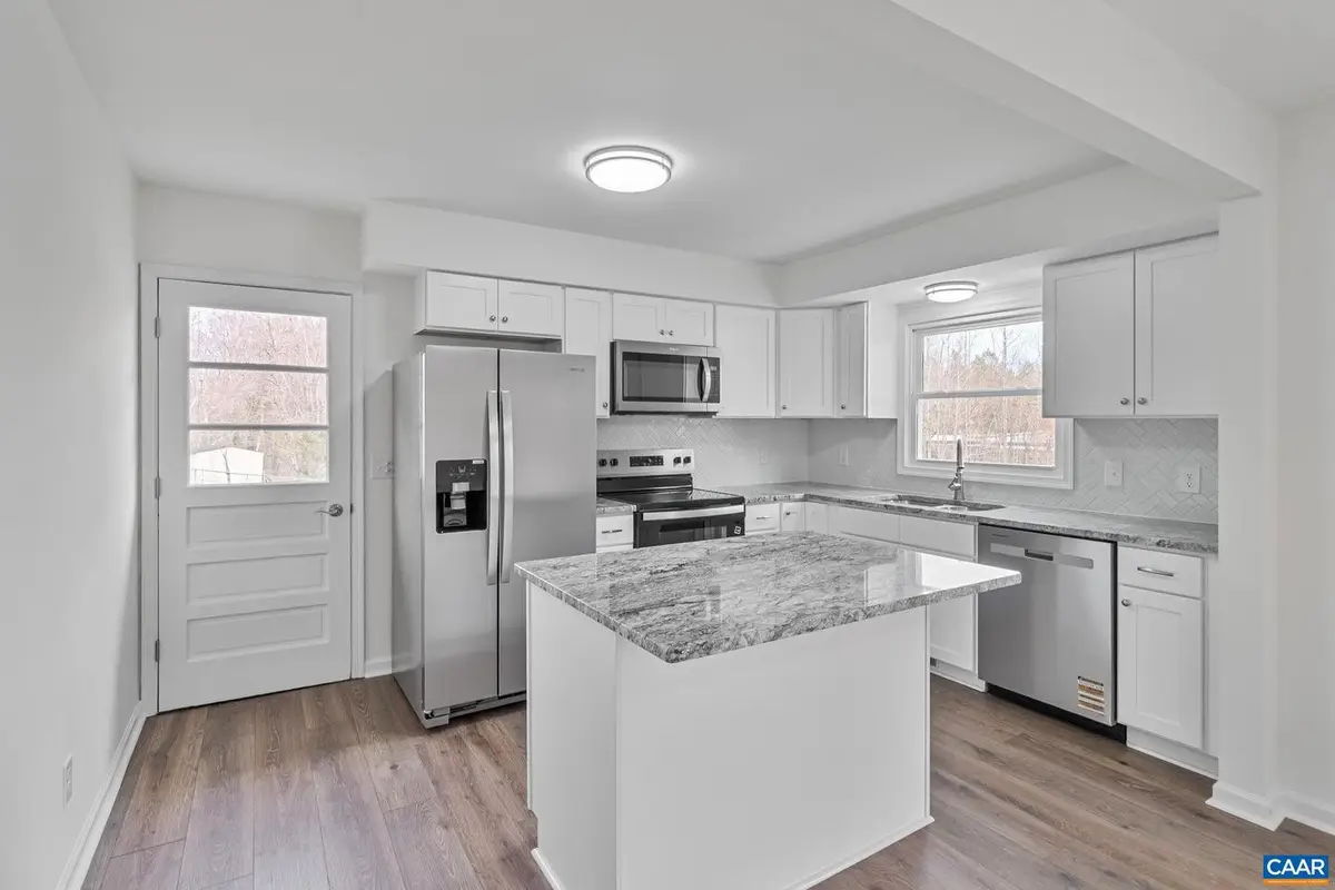 115 Deerwood Dr, Charlottesville, VA 22911 - #1