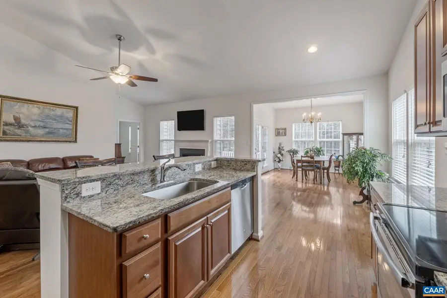 370 Appalachian Ln, Zion Crossroads, VA 22942 - #3