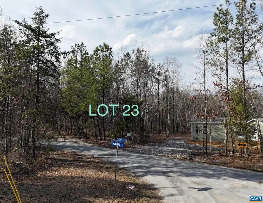 949 Austins Rd, Gladstone, VA 24553 - #2