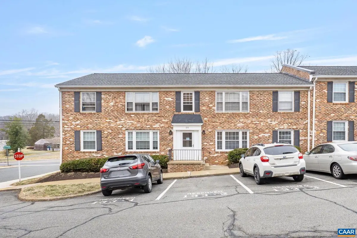 133 Hessian Hills Cir #1, Charlottesville, VA 22901 - #1