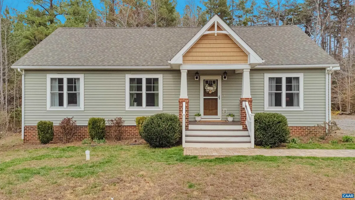 340 Manchester Rd, Bumpass, VA 23024 - #1