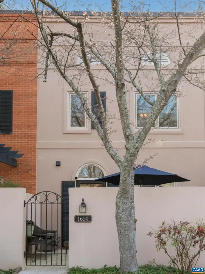 1614 Garden Ct, Charlottesville, VA 22901 - #2