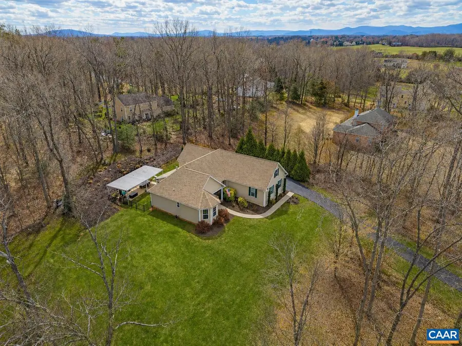 612 London Ct, Ruckersville, VA 22968 - #2