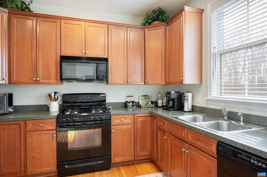 104 Melbourne Prk #d, Charlottesville, VA 22901 - #3