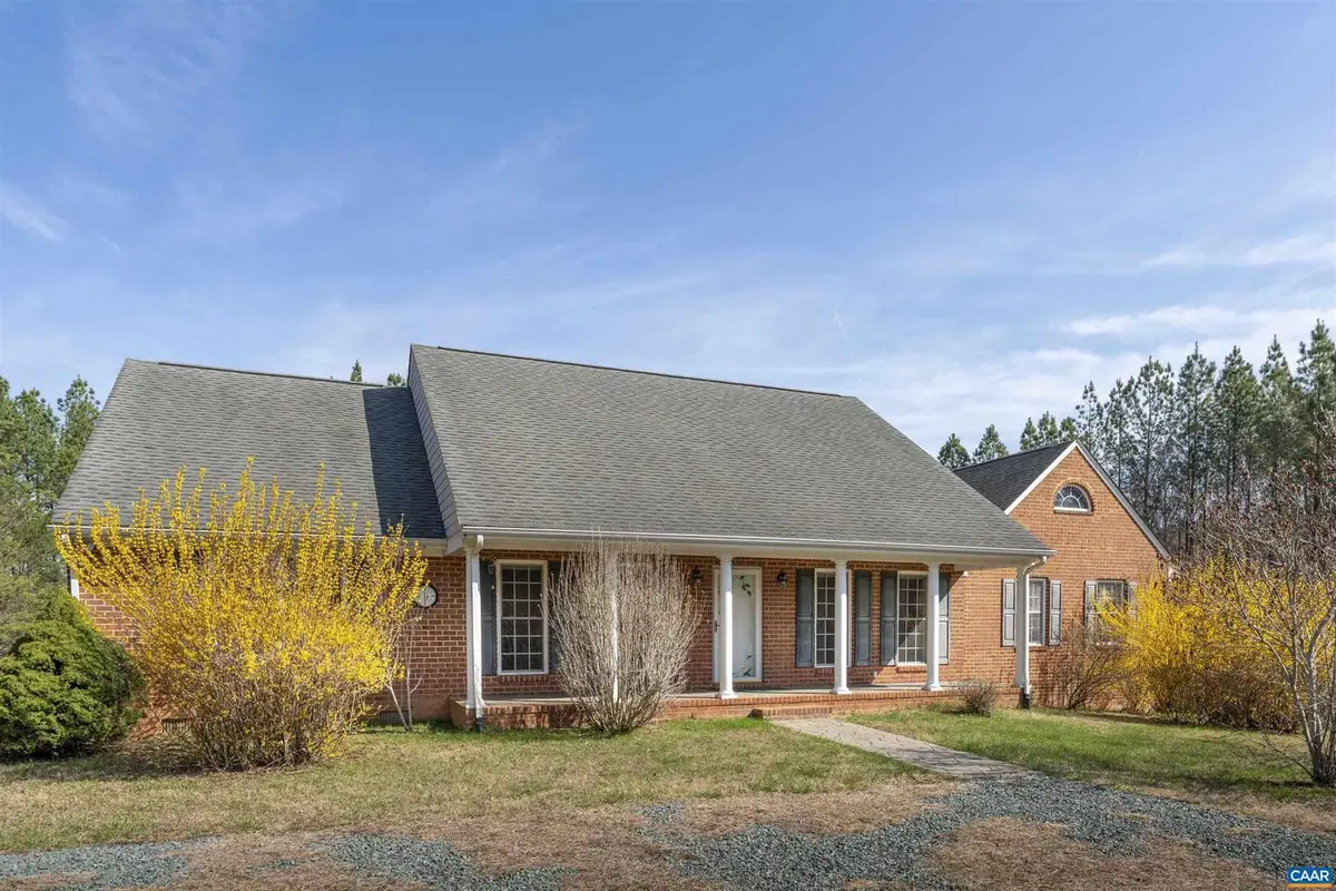 2508 Thomas Jefferson Pkwy, Charlottesville, VA 22902 - #1