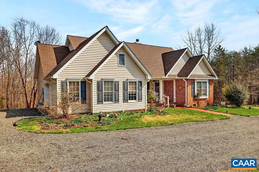 241 Truslows Ln, Nellysford, VA 22958 - #2
