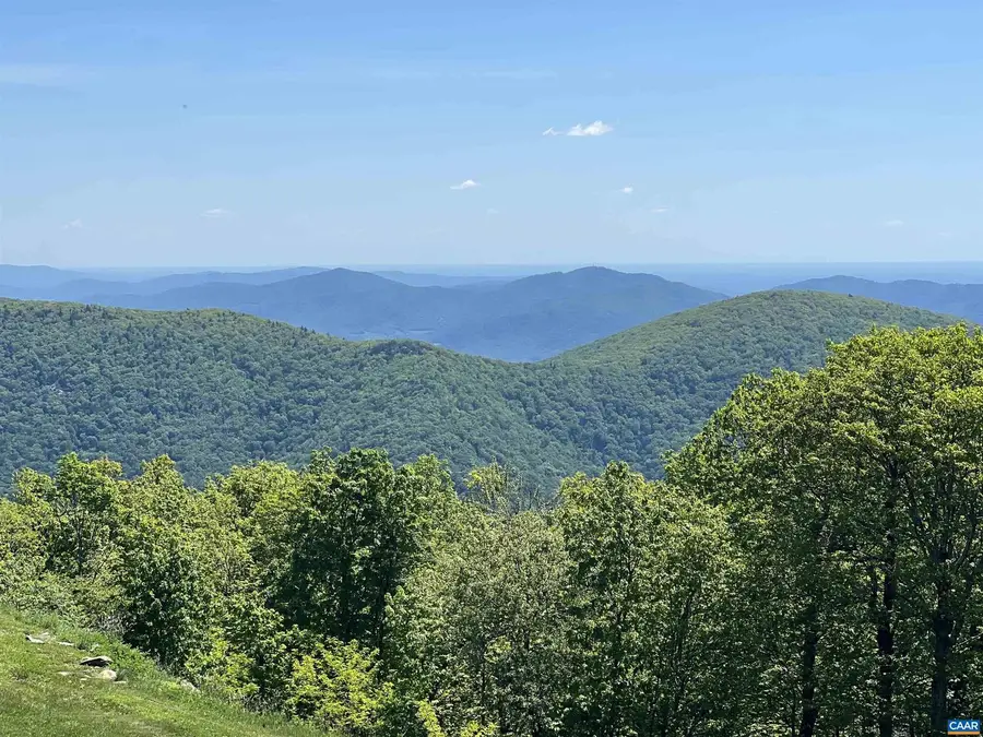 1808 High Ridge Ct Condos, Wintergreen Resort, VA 22967 - #2