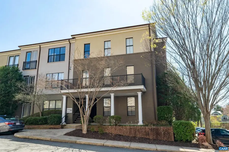 770 Walker Sq #3c, Charlottesville, VA 22903 - #3