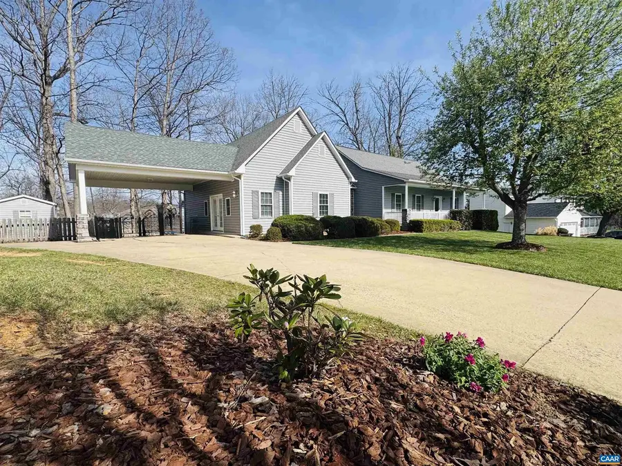 18 Forest View Ln, Fishersville, VA 22939 - #2