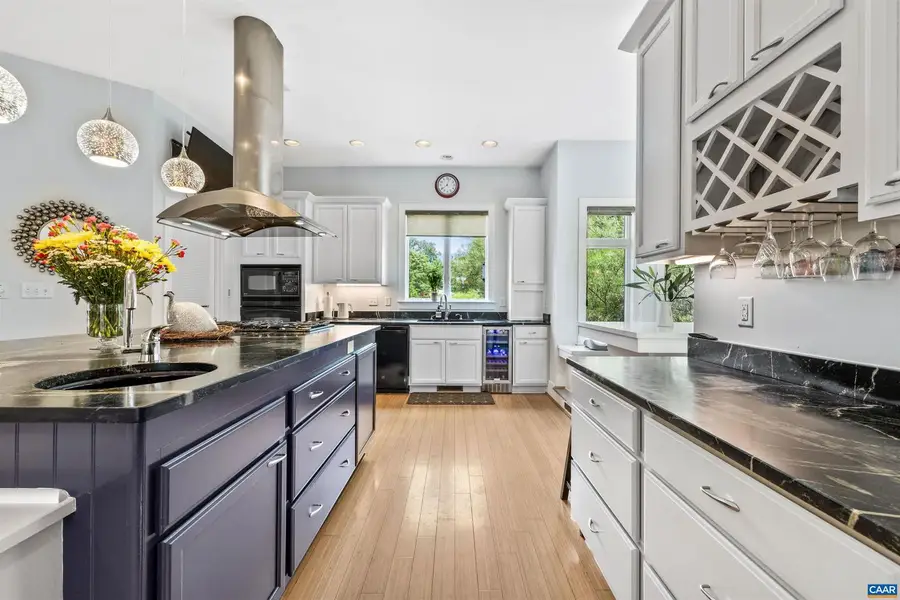 7520 & 7522 Greenwood Station Rd, Greenwood, VA 22943 - #2