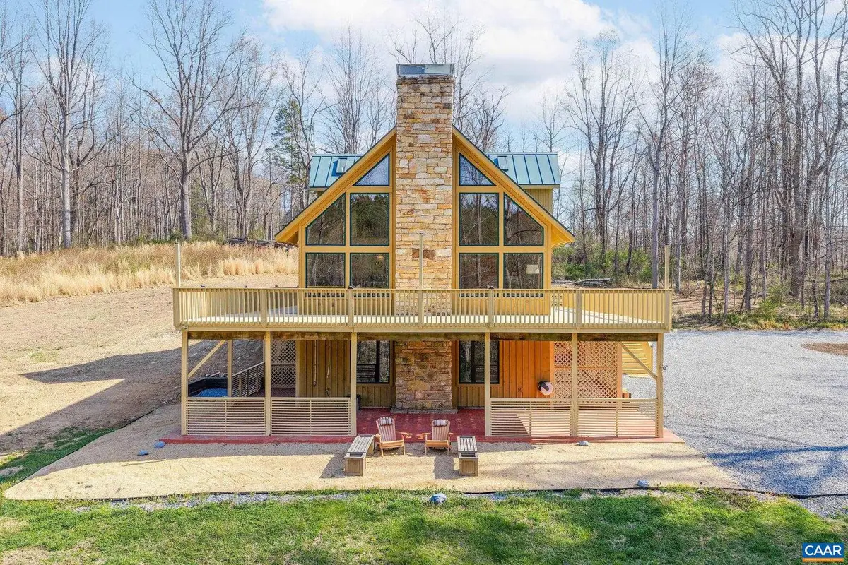 7102 Blackwells Hollow Rd, Crozet, VA 22932 - #1