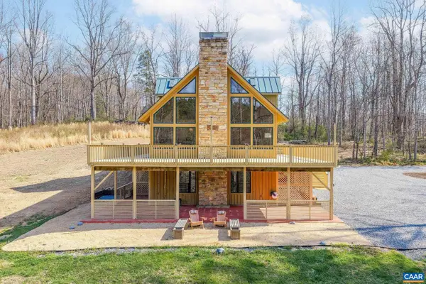 7102 Blackwells Hollow Rd, CROZET, VA 22932