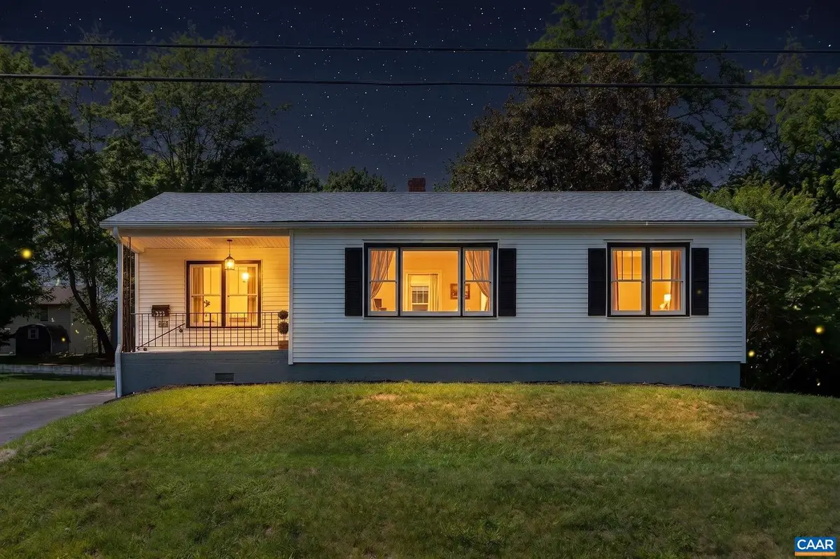 720 Cherry Hill Dr, Staunton, VA 24401 - #1