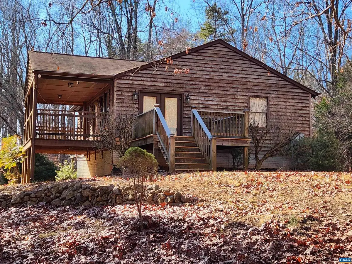 481 Rhodes School Ln, Palmyra, VA 22963 - #1