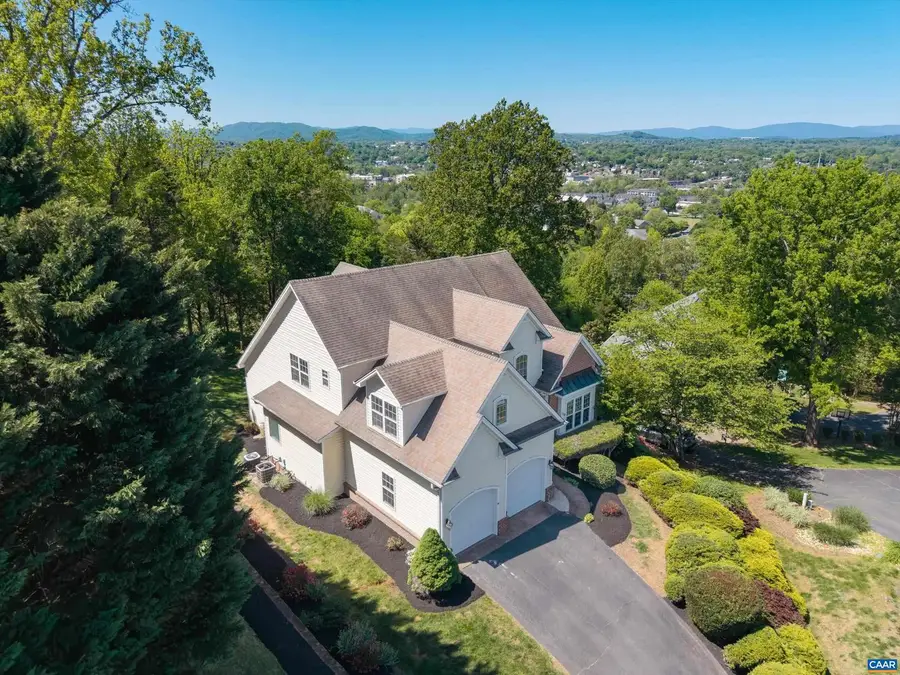 129 Fontana Ct, Charlottesville, VA 22911 - #2