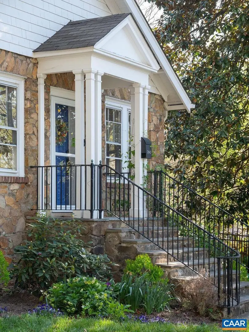 2642 Jefferson Park Cir, Charlottesville, VA 22903 - #3