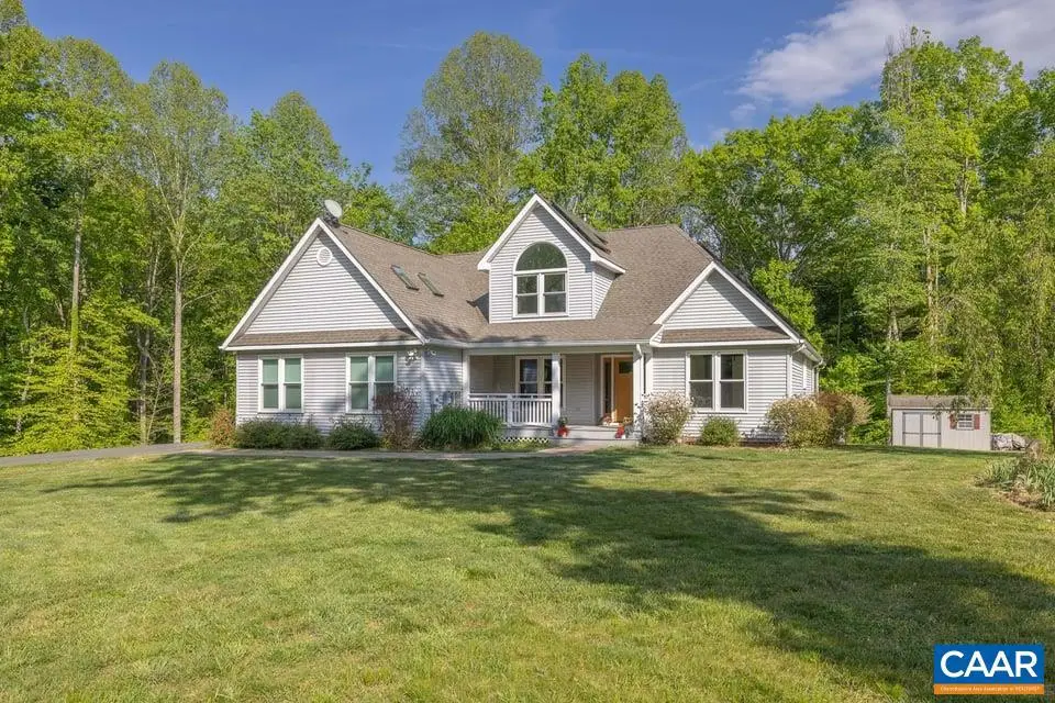 881 Oak Creek Rd, Palmyra, VA 22963 - #1