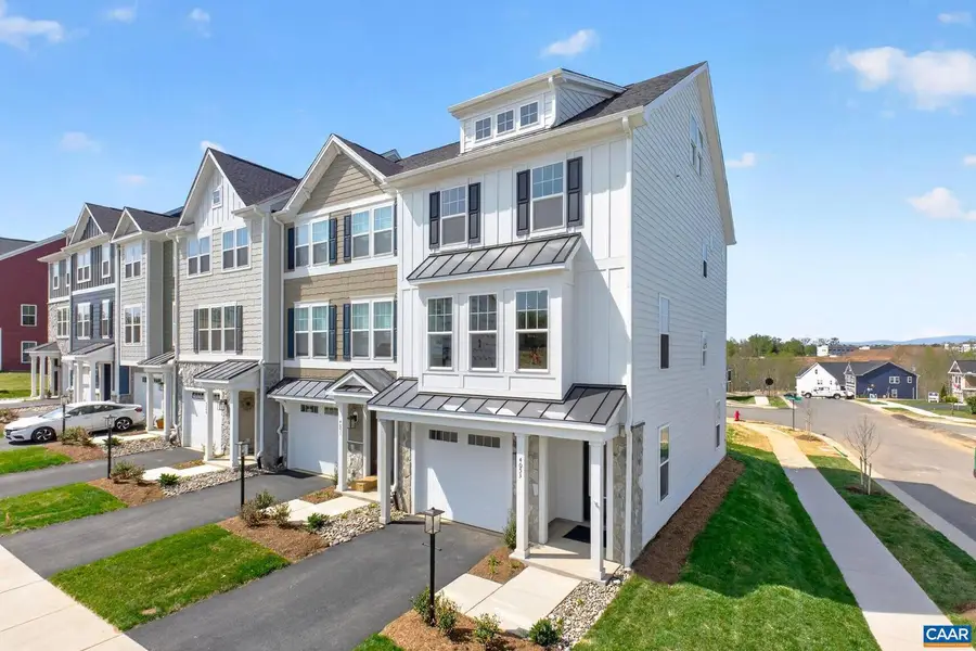 37 Marcella St, Charlottesville, VA 22911 - #3