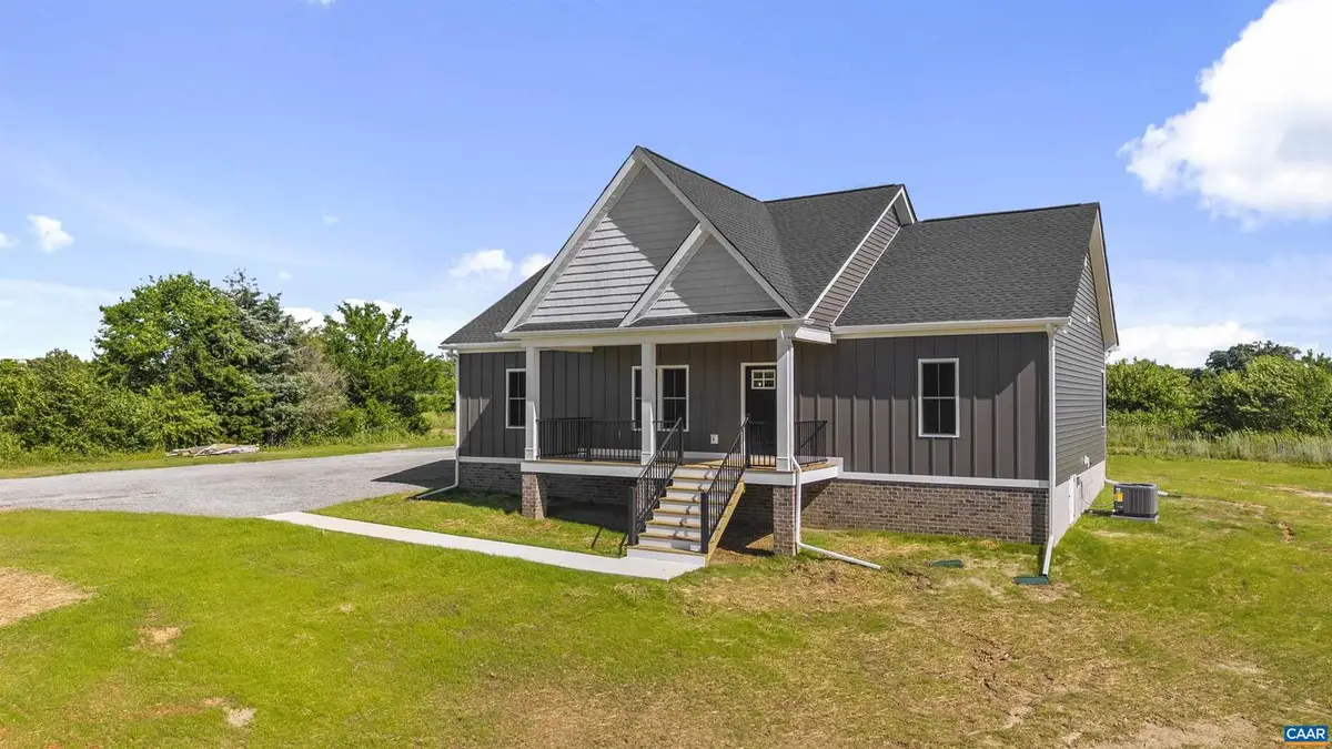 295 Hickory Hollow Ln, Fork Union, VA 23022 - #1