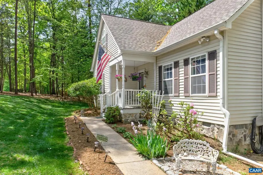 296 Jefferson Dr, Palmyra, VA 22963 - #3