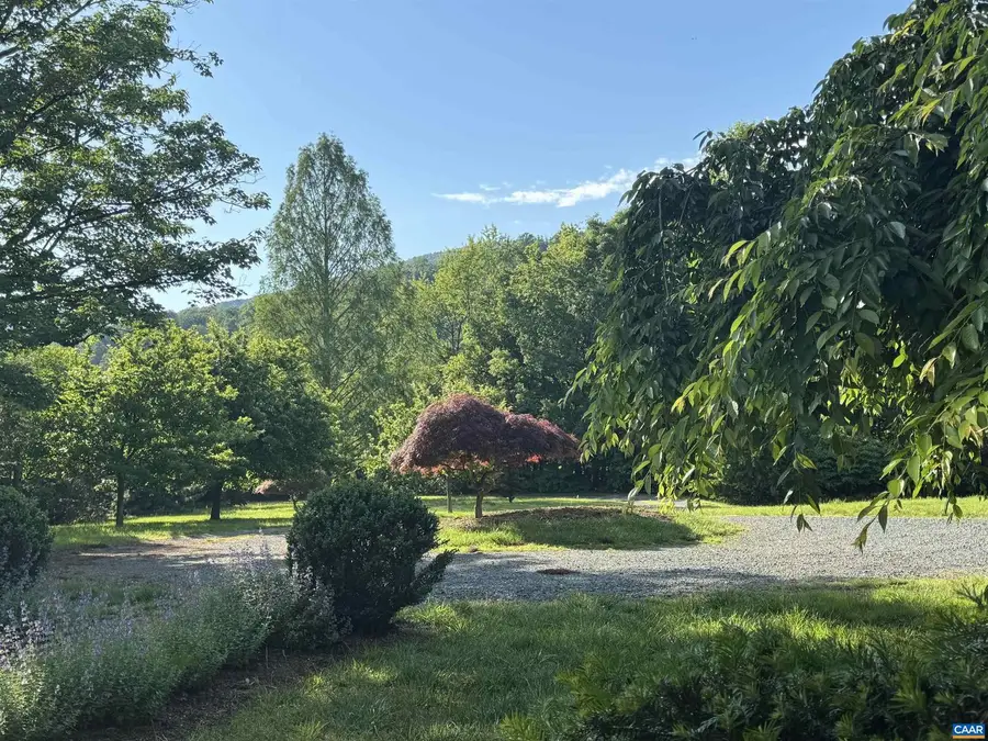 1285 Lanetown Rd, Crozet, VA 22932 - #3