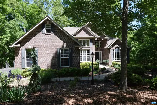 13 Condor Rd, PALMYRA, VA 22963