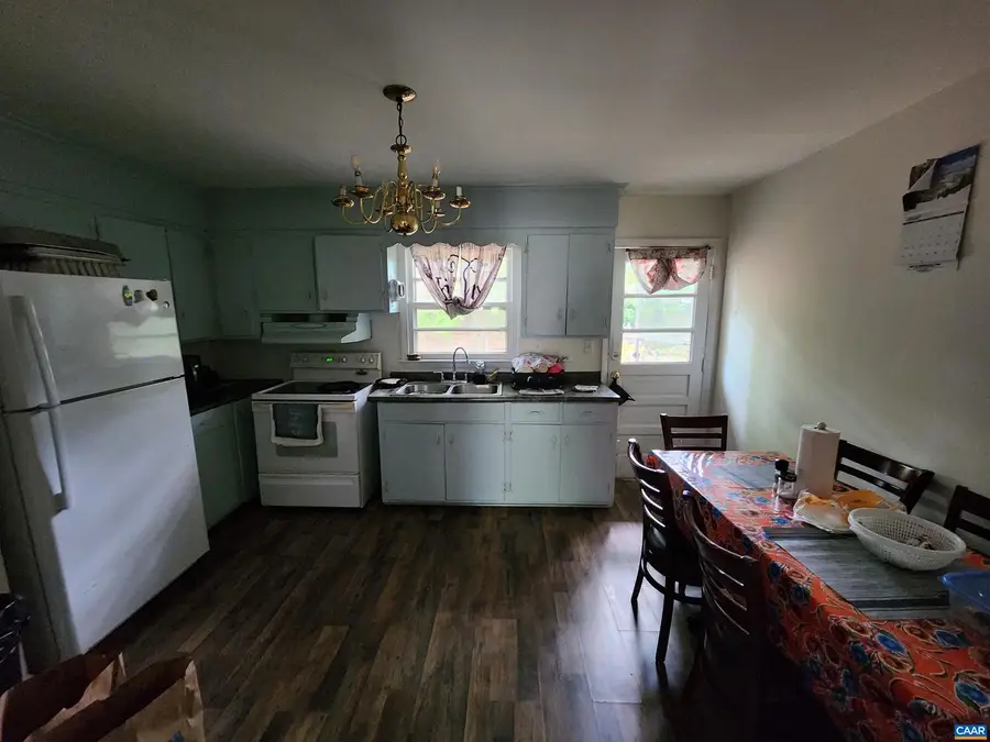 1911 Cedar Hill Rd, Charlottesville, VA 22901 - #2