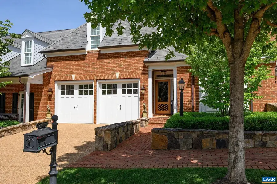 950 Marsh Ln, Charlottesville, VA 22903 - #2