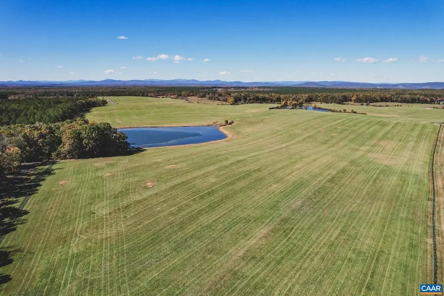 17 Rolling Rd S #17, Scottsville, VA 24590 - #2