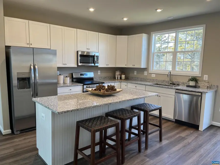 249 Cheshire Ln, Waynesboro, VA 22980 - #2