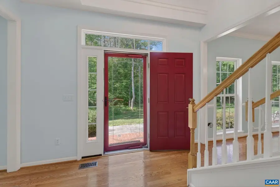 504 Willow Ridge Rd, Troy, VA 22974 - #3