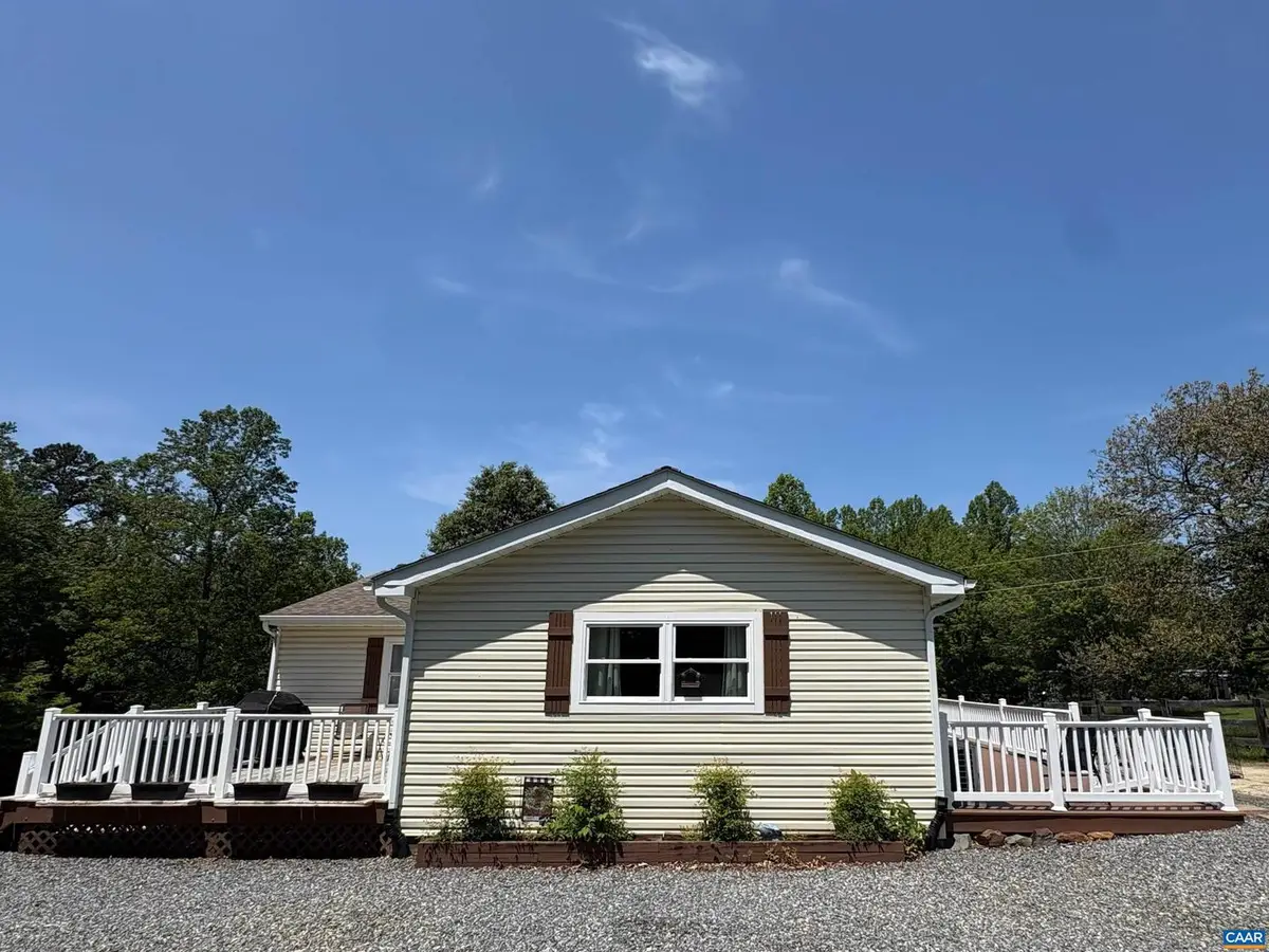 16354 Burnley Rd, Barboursville, VA 22923 - #1