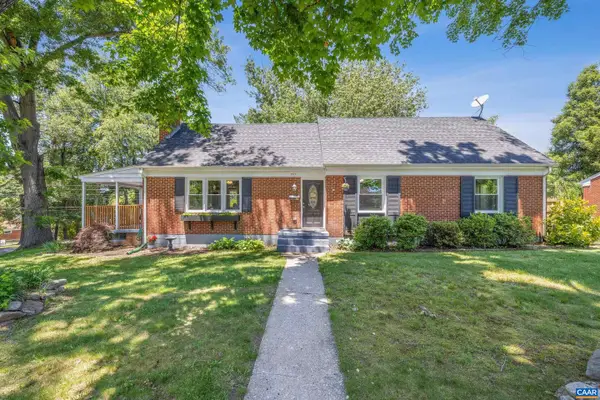 1317 Ridge Cir, WAYNESBORO, VA 22980